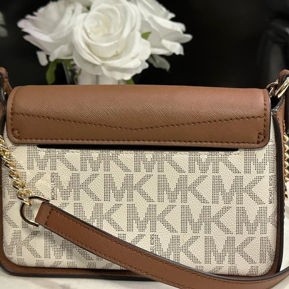 Michael Kors MK Logo Crossbody Bag Vanilla Brown Leather Trim Gold Chain - Picture 3 of 6